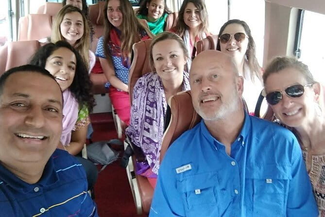 Airport transfer in Delhi (Per Way by Sedan, SUV and Tempo) - FAQ