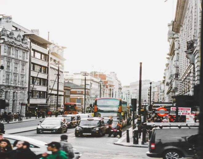 Airport Transfer: London Gatwick Airport to Central London - The Sum Up