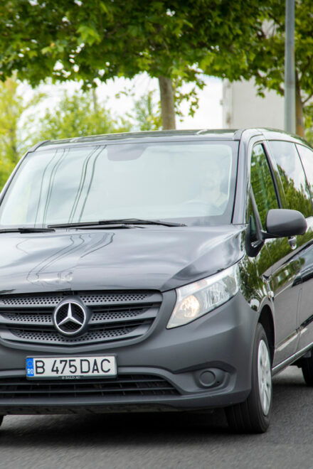 Airport Transfer to Hotel - Vehicle Choices Available