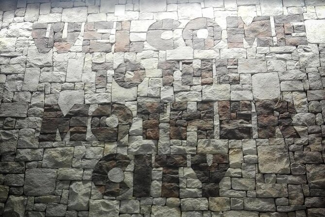 Airport Transport Shuttle Transfer to Camps Bay Cape Town - Price and Booking Details