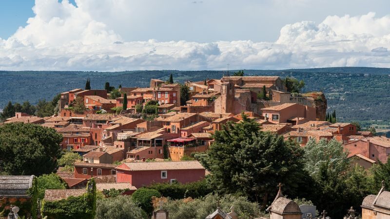Aix-en-Provence Luberon Full-Day Small Group Guided Tour - A full day from Aix, with four very different stops