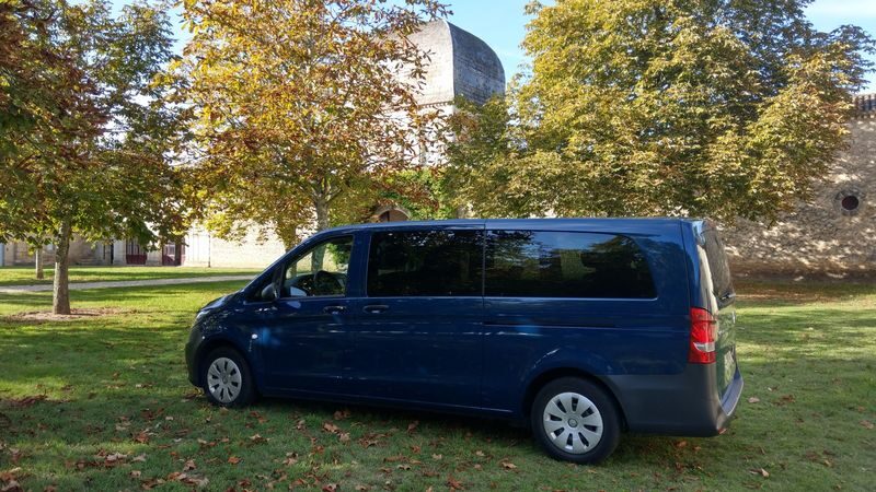 Aix-en-Provence Luberon Full-Day Small Group Guided Tour - Lunch and Roussillon: plan your priorities