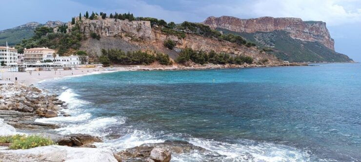 Aix-en-Provence: Marseille, Cassis, & Calanques Private Tour - Activity and Reservation Details