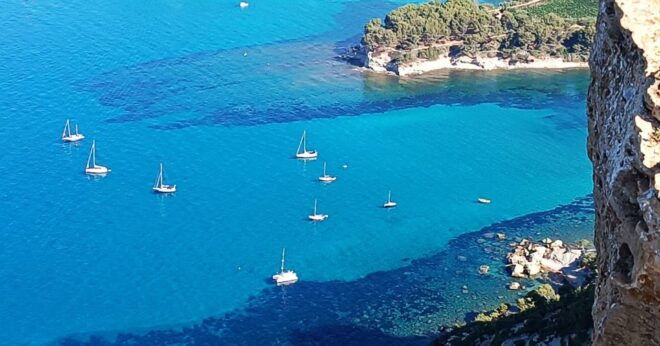 Aix-en-Provence: Marseille, Cassis, & Calanques Private Tour - Directions