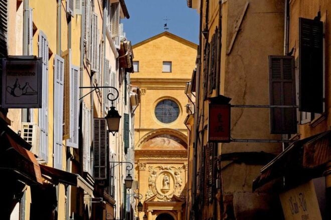 Aix-en-Provence: Private Guided Walking Tour - Artistic Legacy