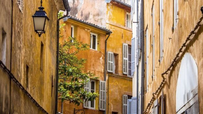 Aix En Provence: Visit & Wine Tasting Full Day Private Tour - Customization