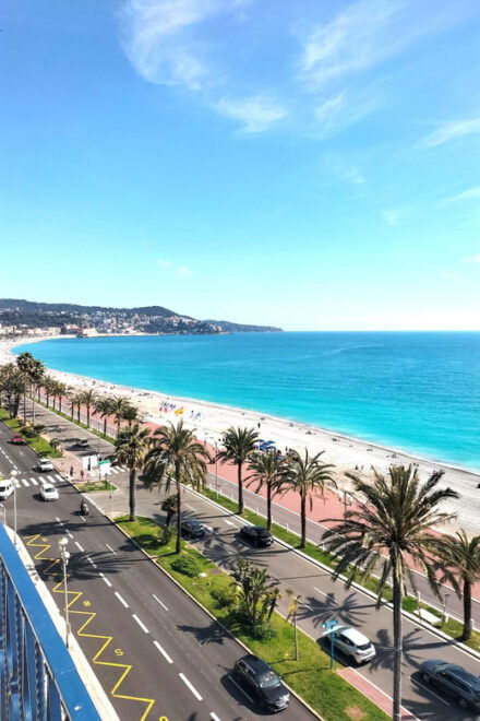 Aix & Marseille: Customized Tour by Happy Day in Provence - Booking Process