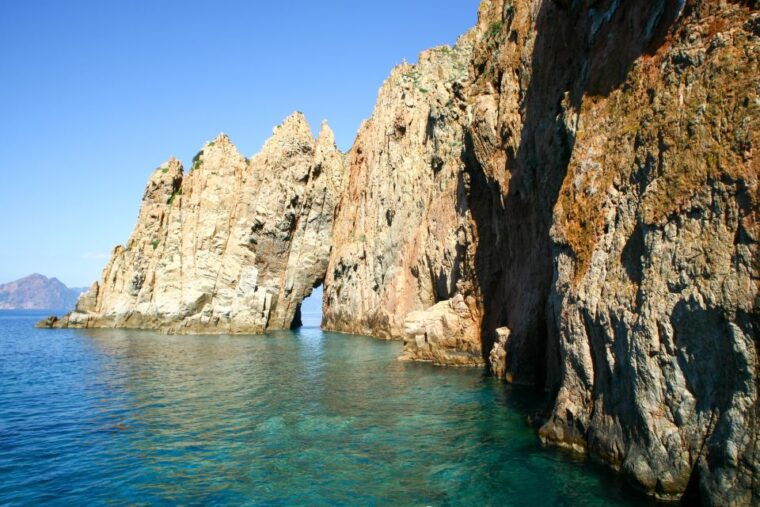 Ajaccio/Porticcio: Scandola Nature Reserve Guided Boat Tour - Discovering Girolata