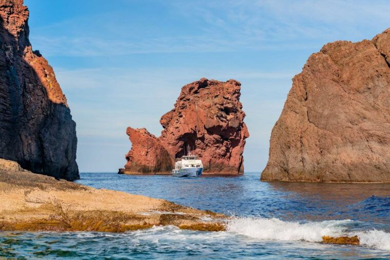 Ajaccio/Porticcio: Scandola Nature Reserve Guided Boat Tour - Marveling at the Calanche De Piana