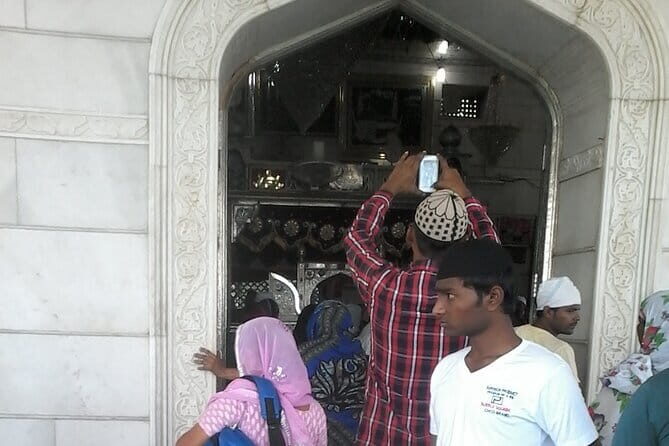 Ajmer Pushkar Same Day Tour By Private Car - Practical Tips for Participants