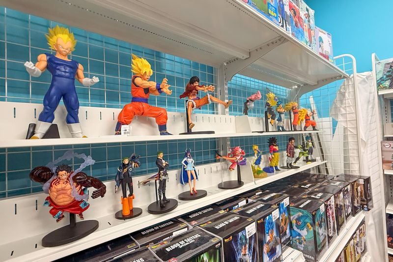 Akihabara Electric & Anime Town Walk: Dive into The Holy Land of Ot - Gachapon Hall and the pleasure of small surprises