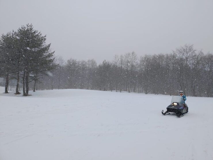 Akita: 1-Hour Snowmobile Riding for Beginner (Single-Seater) - Good To Know