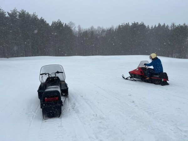 Akita: 1-Hour Snowmobile Riding for Beginner (Single-Seater) - Safety Guidelines and Instructions