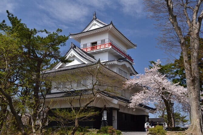 Akita Shore Excursion Tour By Private Car - Exploring Akita: A Private Car Tour That Brings History and Culture to Life