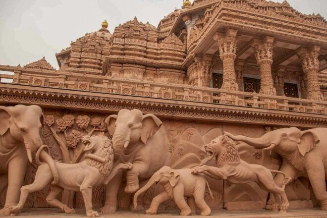 Akshardham: Exhibition, Light and Water Show With Transfers - Review Summary