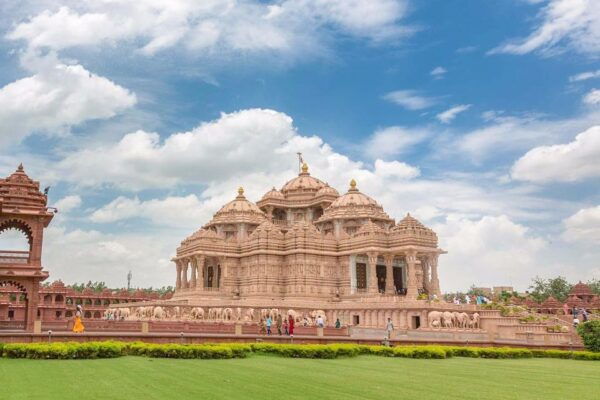Akshardham: Exhibition, Light and Water Show With Transfers - Transportation and Pickup