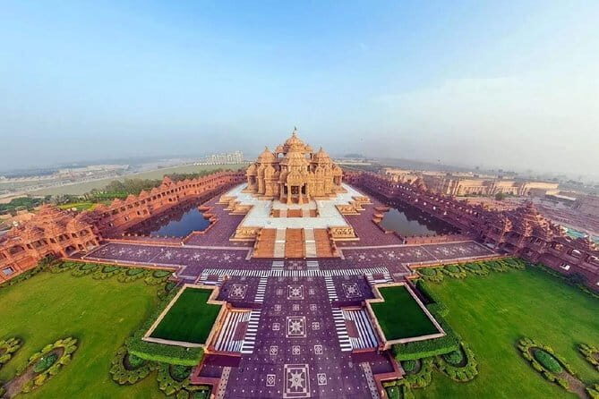 Akshardham Temple Exhibition Light and Water Show with Transfers - FAQ