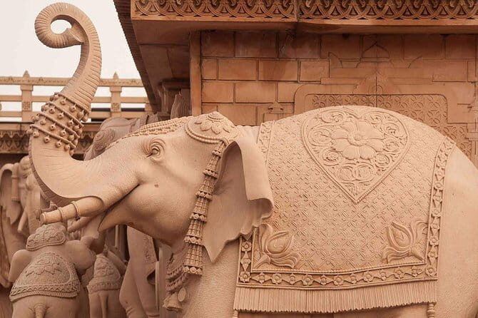 Akshardham Temple Exhibition Light and Water Show with Transfers - Pricing and Value