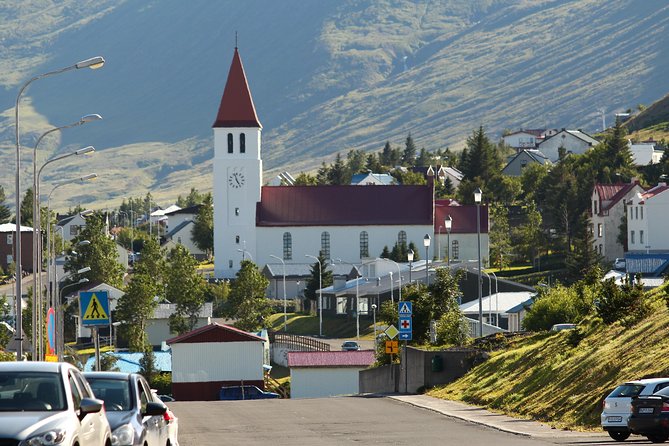 Akureyri to Siglufjodur via Northern Landscapes: Private Tour - Pickup Information and Logistics