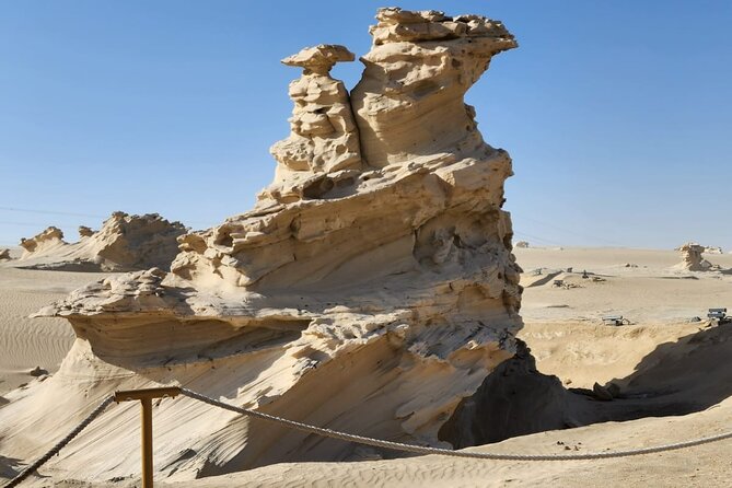 Al Wathba Fossil Dunes & Long Salt Lake Tour in Abu Dhabi - Expert Guide Assistance