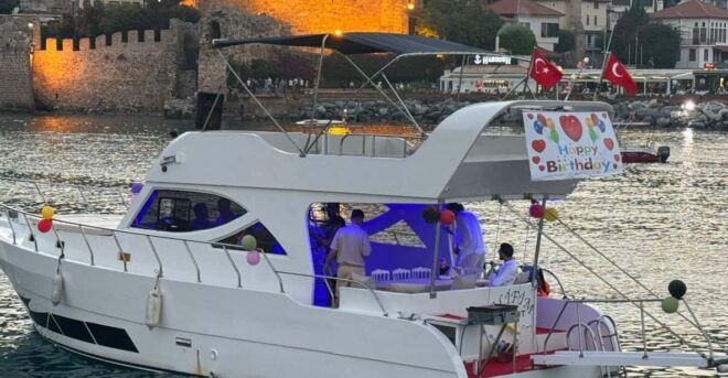 Alanya: 4 Hours Low Priced Luxury VIP Yacht Tour. - Tour Details