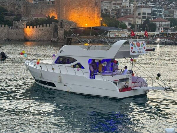 Alanya: 4 Hours Low Priced Luxury VIP Yacht Tour. - Frequently Asked Questions
