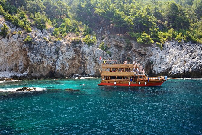 Alanya Coastal Relaxing Boat Trip With Lunch and Drinks - Scenic Views and Landmarks
