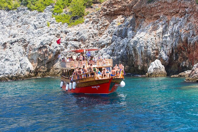 Alanya Coastal Relaxing Boat Trip With Lunch and Drinks - Delicious Lunch and Refreshments