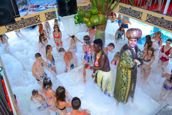 Alanya Harem Maldiv Yacht: Luxury Boat Tour - Important Information and Restrictions