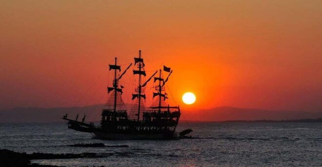 Alanya Optional Alcoholic Sunset Boat Cruise and Foam Party - Meeting Points and Language Options