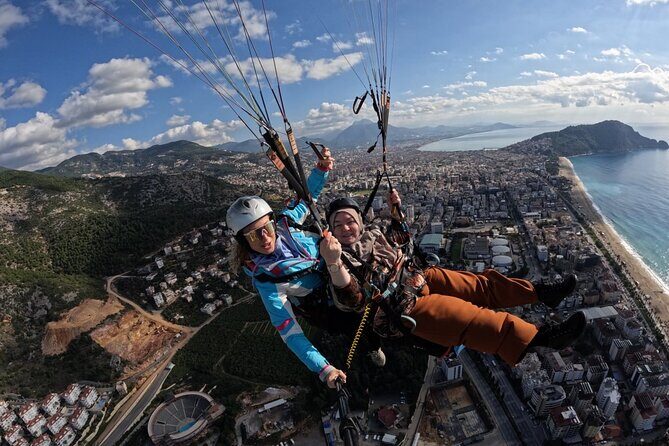 Alanya Paragliding From 700 Meters Full Insurance 25 Minutes - The Experience of the Flight