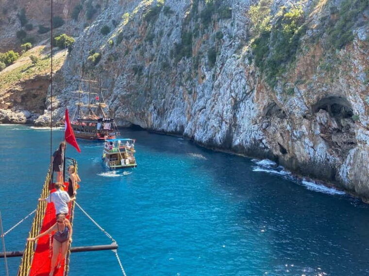 Alanya Pirate Boat  No Music, Free Soft Drinks - Frequently Asked Questions