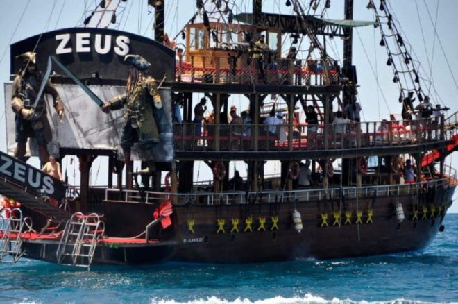Alanya: Pirate Boat Tour With Lunch and Swimming Stops - Experience Highlights