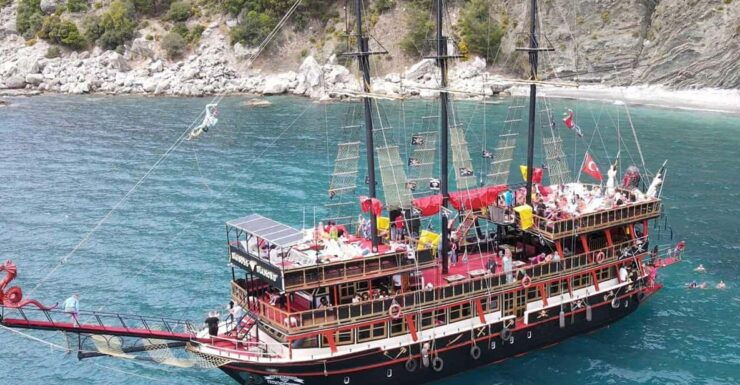 Alanya: Pirate Boat Trip With Optional Pick up and Lunch - Key Points