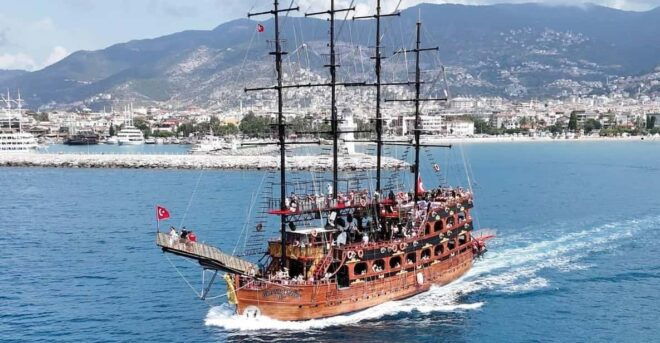 Alanya: Pirate Cruise With Pickup, Lunch, & Unlimited Drinks - Inclusions and Amenities
