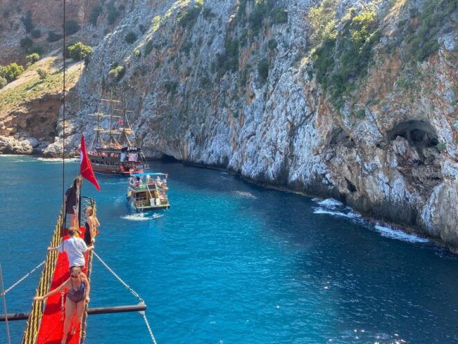 Alanya Relax Boat Trip: Lunch & Soft Drinks Included - Booking and Cancellation Policy