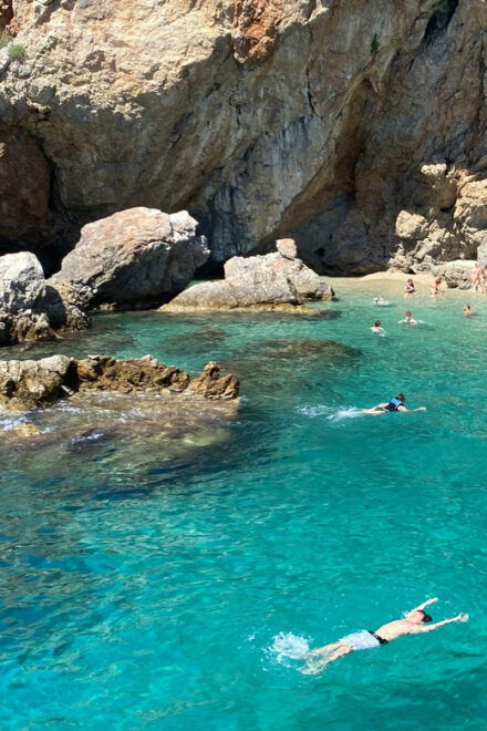 Alanya Relax Boat Trip: Lunch & Soft Drinks Included - What to Expect on Board