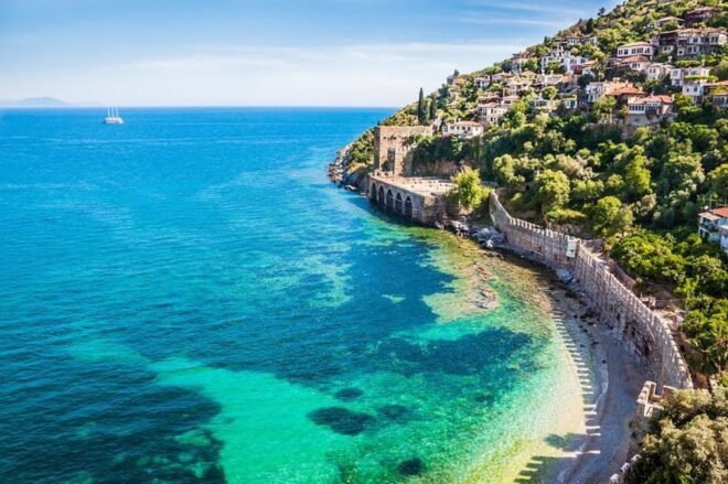 Alanya Relax Coastal Boat Tour With Lunch and Swimming - Inclusions and Amenities