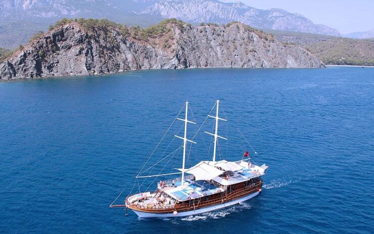 Alanya Relaxing Family Boat Tour Without Foam And Loud Music - Experience Highlights