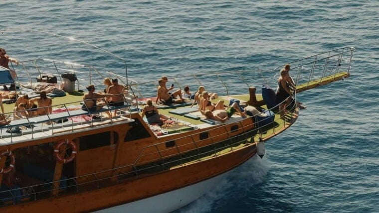 Alanya: Small-Group Boat Tour with Lunch and Soft Drinks - The Sum Up