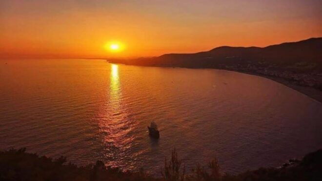 Alanya: Sunset Cruise With Dinner - Swimming Opportunities