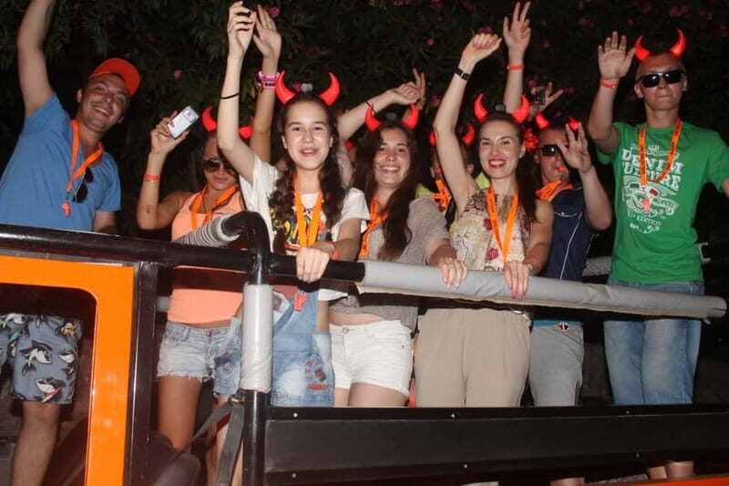 Alanya: Sunset Night Safari with Boat Trip incl. Dinner - The Dinner and Evening Entertainment