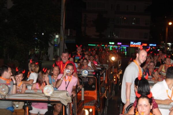 Alanya Sunset&Night Safari - Entertainment Features