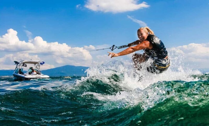 Alanya: Wakeboarding Adventure with Equipment - An In-Depth Look at the Wakeboarding Experience in Alanya
