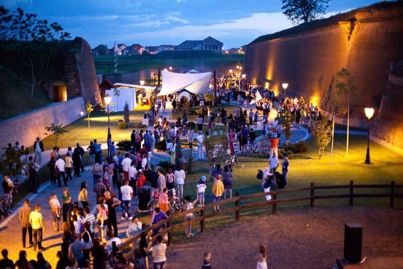 Alba Iulia: Carolina Citadel Guided Tour - Good To Know