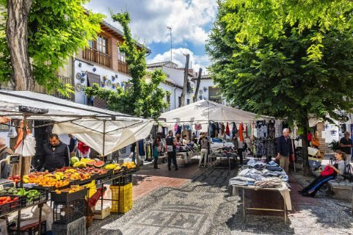 Albaicin and Sacromonte Walking Tour - What the price buys, and what it does not