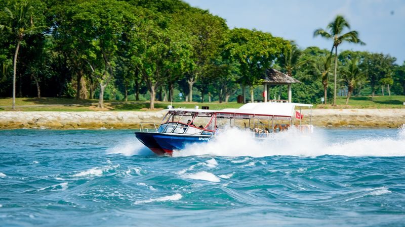 Albatross Hop-On Hop-Off Speedboat Pass - Start at Sentosa or Siloso Beach