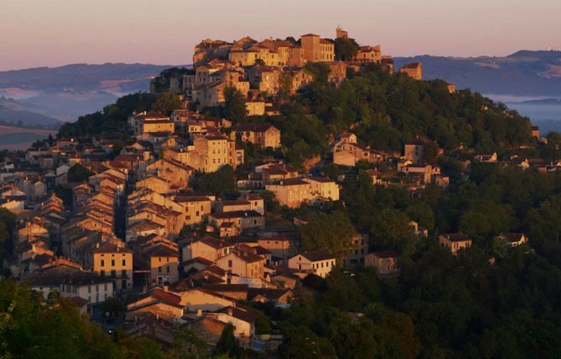 Albi and Cordes-sur-Ciel Bus Tour from Toulouse - Starting at Allées Jean Jaurès