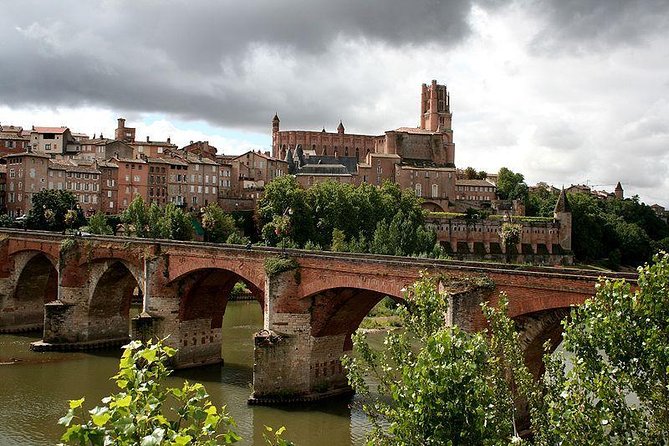 Albi and Cordes Sur Ciel Private Day Tour From Toulouse - Tour Overview and Highlights
