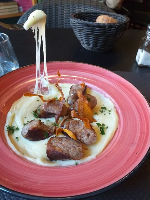 Albi: Guided City Food Tour With Food Tastings and Drinks - Booking and Cancellation Policy